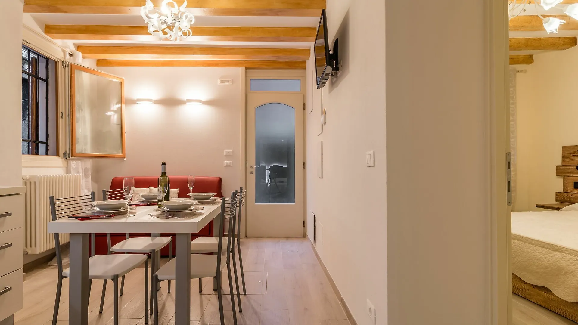 Apartment Bragora 3524 Between S. Marco & Biennale Venice